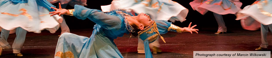 Dancers Group © Marcin Wilkowski